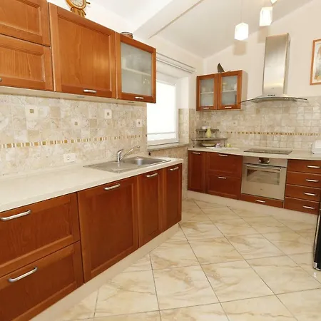 Bojan With Terrace And Sea View Apartment