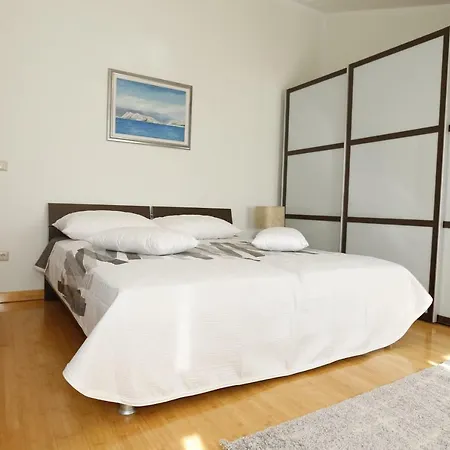 Apartament Bojan With Terrace And Sea View Baška